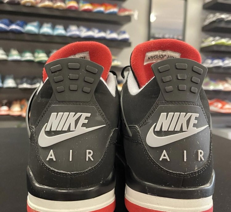 Size 11 - Jordan 4 Retro Og Bred 2019 308497-060 Black Red