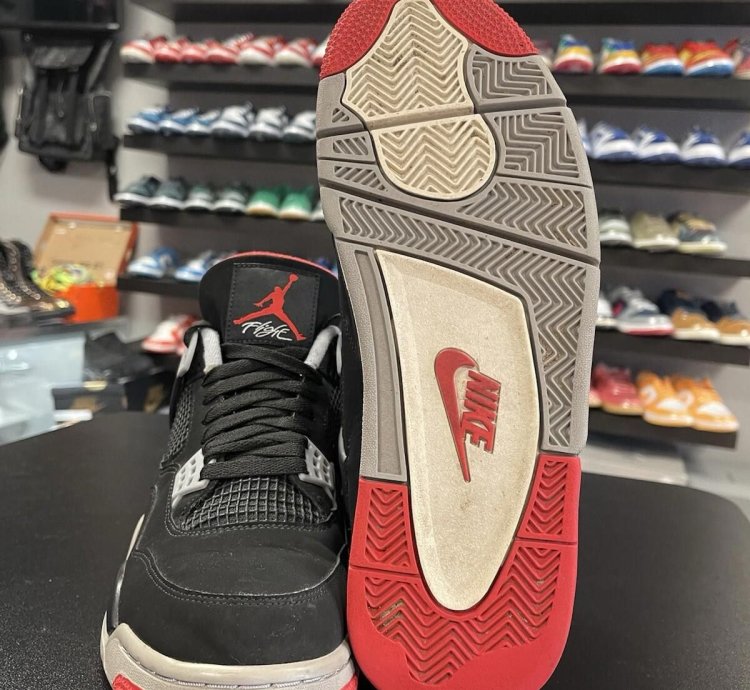 Size 11 - Jordan 4 Retro Og Bred 2019 308497-060 Black Red