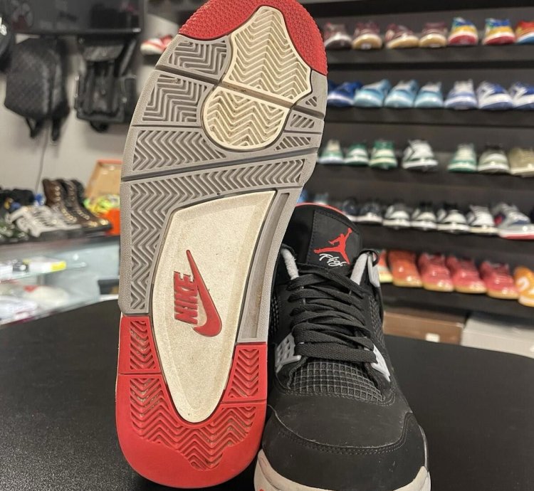 Size 11 - Jordan 4 Retro Og Bred 2019 308497-060 Black Red