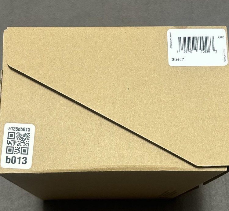 Adidas Yeezy Foam Rnr Runner Desert Sand 2023 Yzy Size 7 New