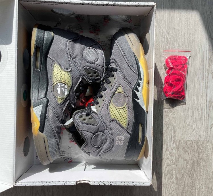 Size 11 - Nike Air Jordan 5 Retro Sp Off-white Muslin Black