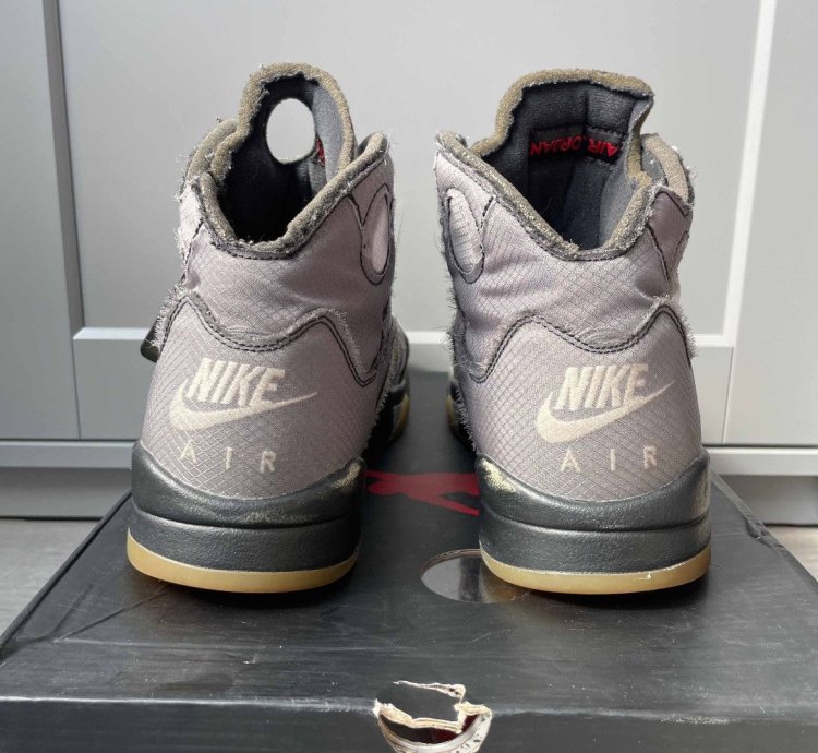 Size 11 - Nike Air Jordan 5 Retro Sp Off-white Muslin Black