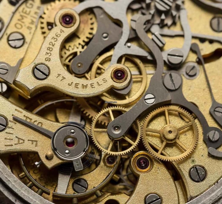 Omega Classic Pilot Vintage Chronograph 33 3