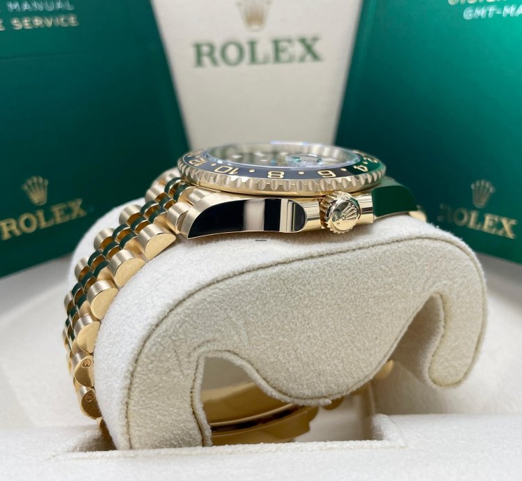 Rolex Gmt-master Ii Unworn 126718 Gmt-master Ii 18k Yellow Gold 40mm Black Dial Jubilee Bracelet
