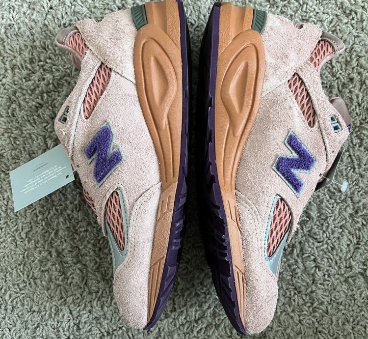 Salehe Bembury New Balance 990v2 Sand Be The Time Size 9