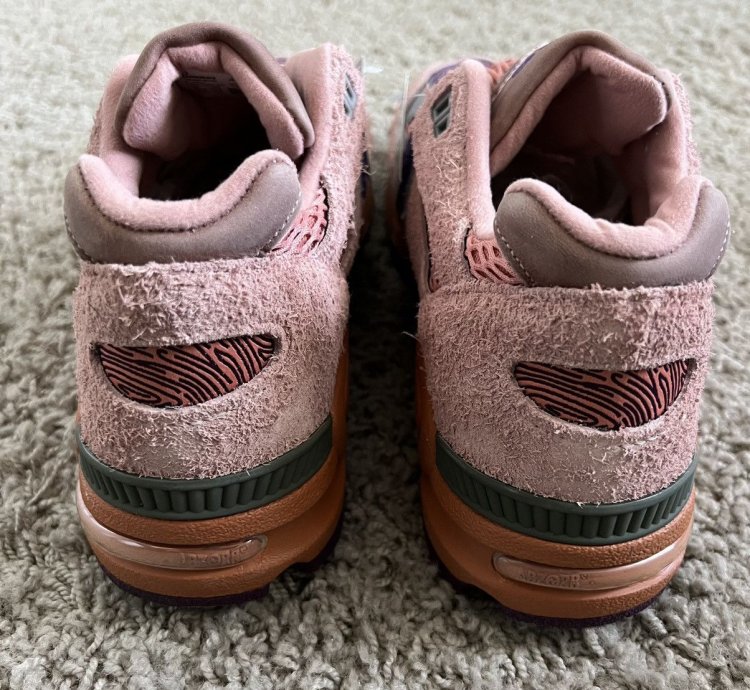 Salehe Bembury New Balance 990v2 Sand Be The Time Size 9