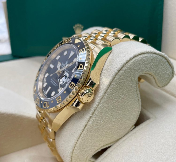Rolex Gmt-master Ii Unworn 126718 Gmt-master Ii 18k Yellow Gold 40mm Black Dial Jubilee Bracelet