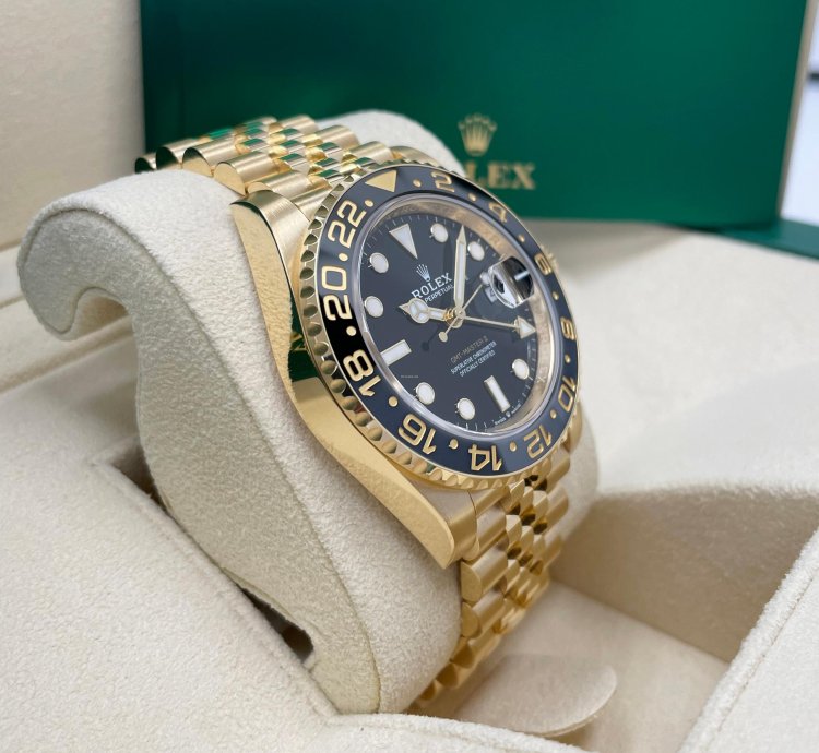 Rolex Gmt-master Ii Unworn 126718 Gmt-master Ii 18k Yellow Gold 40mm Black Dial Jubilee Bracelet