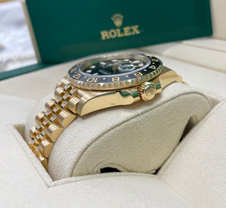 Rolex Gmt-master Ii Unworn 126718 Gmt-master Ii 18k Yellow Gold 40mm Black Dial Jubilee Bracelet