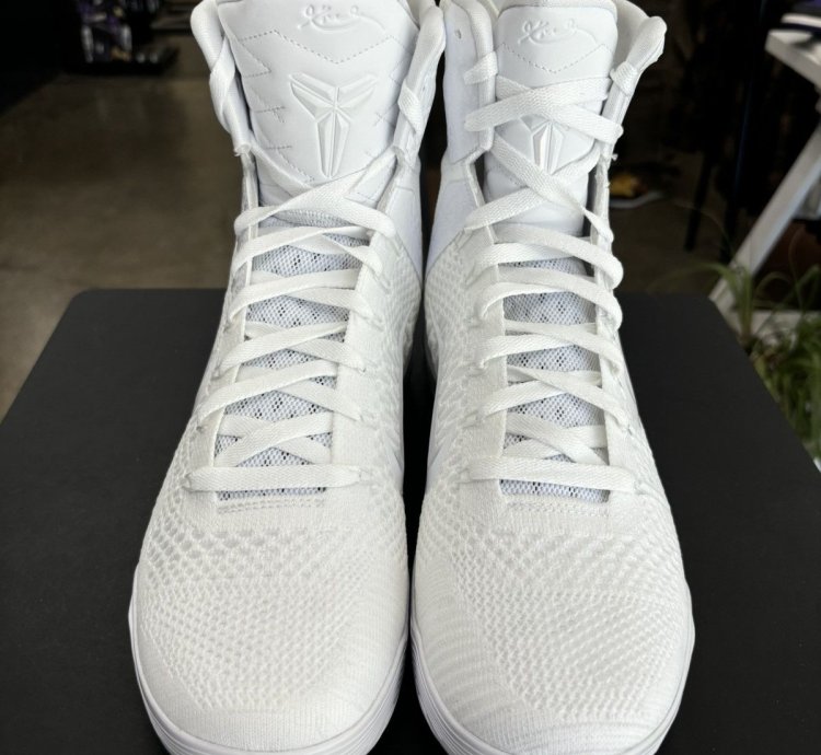 Nike Kobe 9 Elite Protro Halo Sz 9 5 2024