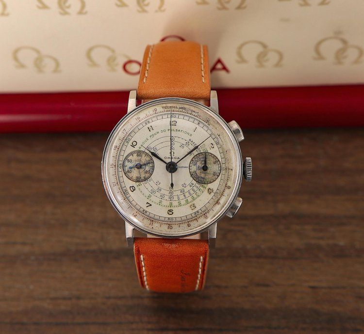 Omega Classic Vintage Chronograph Cal 33 3 With Rare Pulsometric Scale From 1942 With Extract Omega