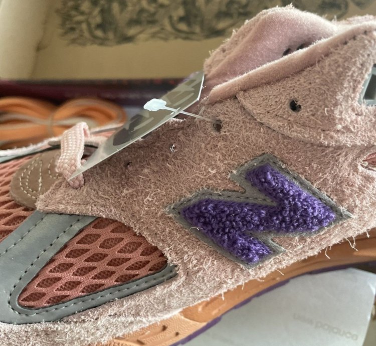 Salehe Bembury New Balance Sand Be The Time 990v2 Us11