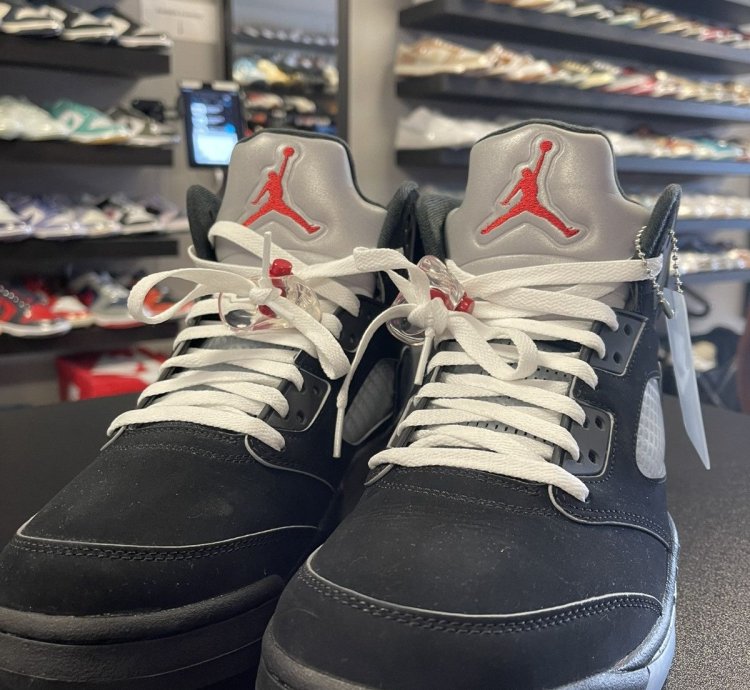 Size 11 5 - Jordan 5 Black Metallic 2024
