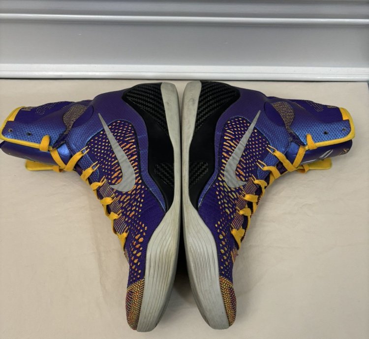 Nike Kobe 9 Elite Team Showtime