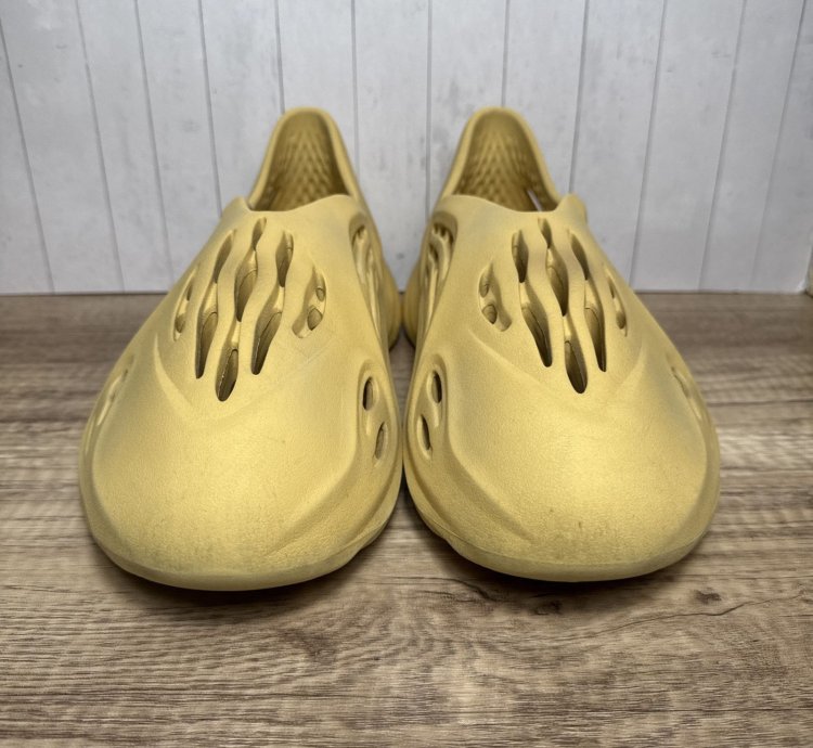 Adidas Yeezy Foam Runner Rnr Rnnr Sulfur Gv6775 Sulfur Sz 14
