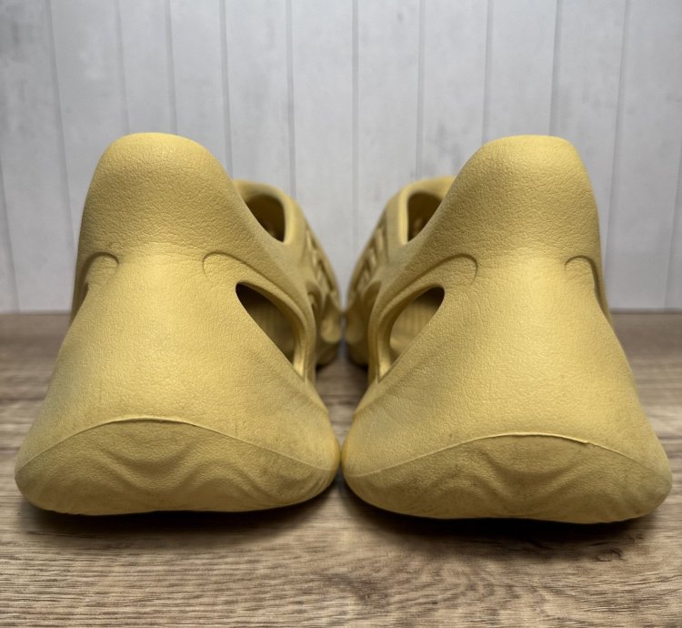 Adidas Yeezy Foam Runner Rnr Rnnr Sulfur Gv6775 Sulfur Sz 14