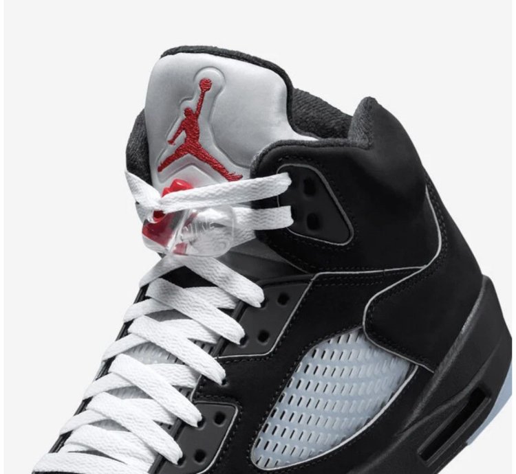 Size 11 Nike Air Jordan 5 Retro Og Black Metallic Reimagined