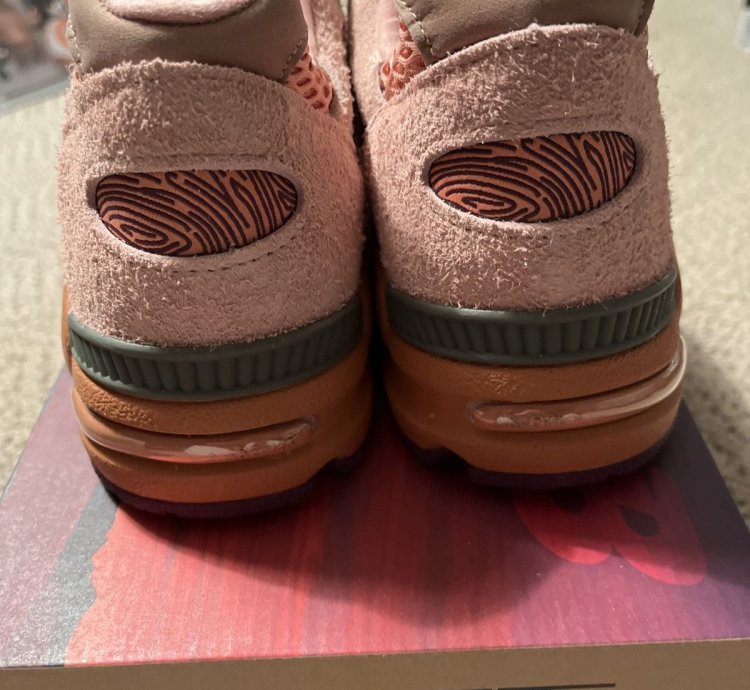 Salehe Brembury 990v2