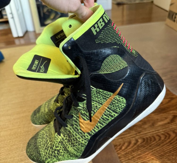 Nike Kobe 9 Elite Victory