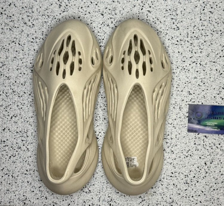 Adidas Yeezy Foam Runner Sand 9 Men