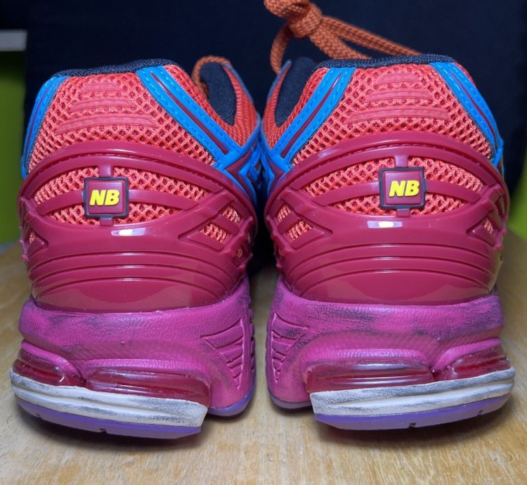 Salehe Heat Be Hot Magma New Balance 1906r