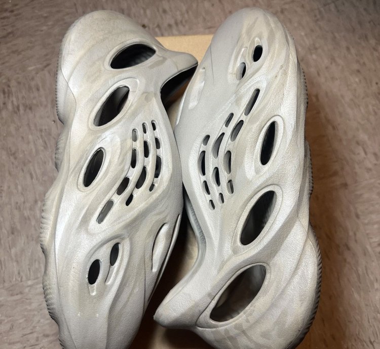 Adidas Yeezy Foam Runner Stone Sage