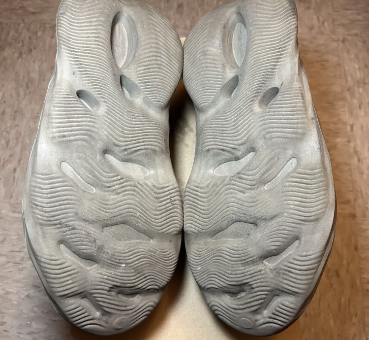 Adidas Yeezy Foam Runner Stone Sage