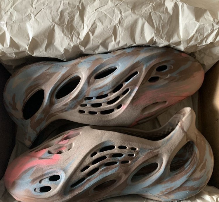 Adidas Yeezy Foam Runners