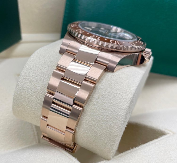 Rolex Gmt-master Ii Unworn Gmt-master Ii 126715chnr Rose Gold Rootbeer Oyster Bracelet 40mm