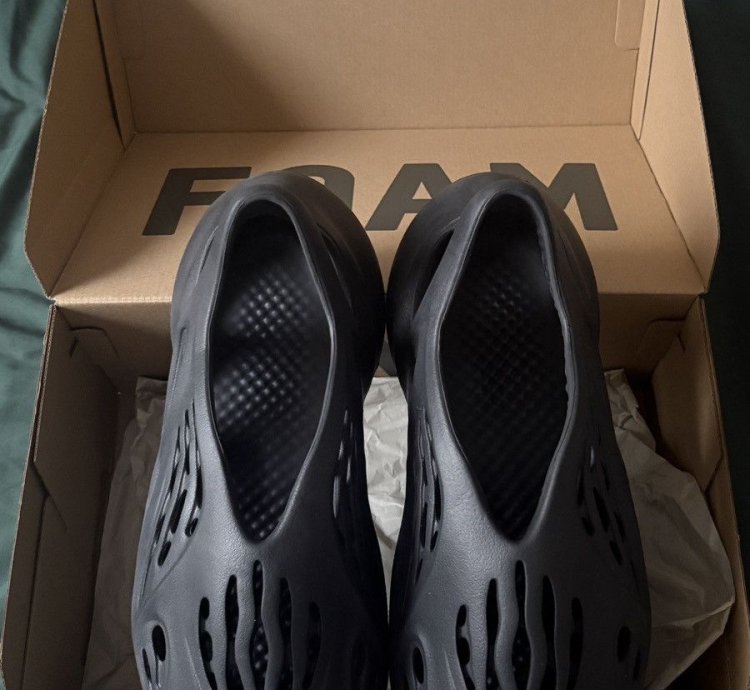Adidas Yeezy Foam Runners Onyx Us Size 13 Men