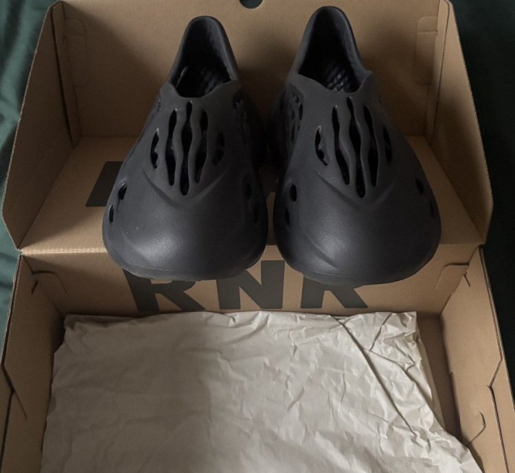 Adidas Yeezy Foam Runners Onyx Us Size 13 Men