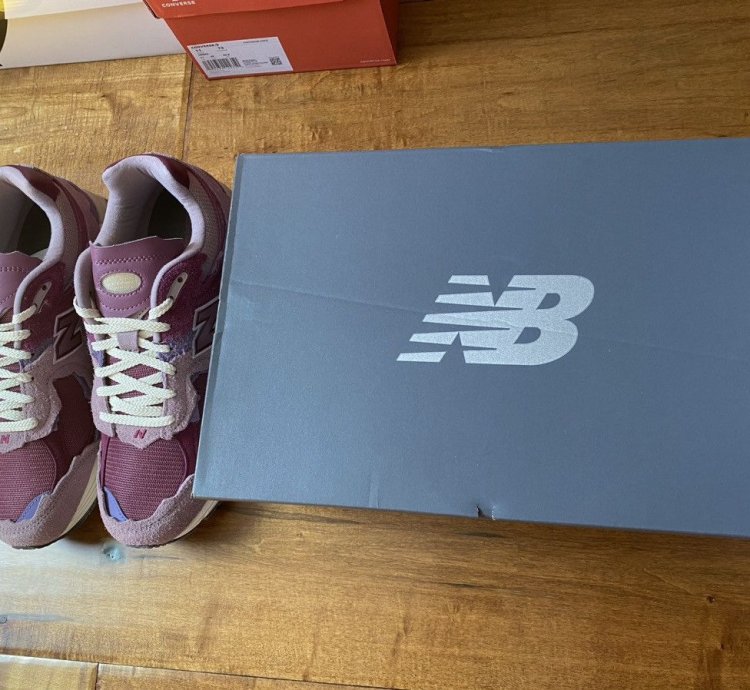 Size 10 New Balance 2002r Protection Pack Light Pink Purple