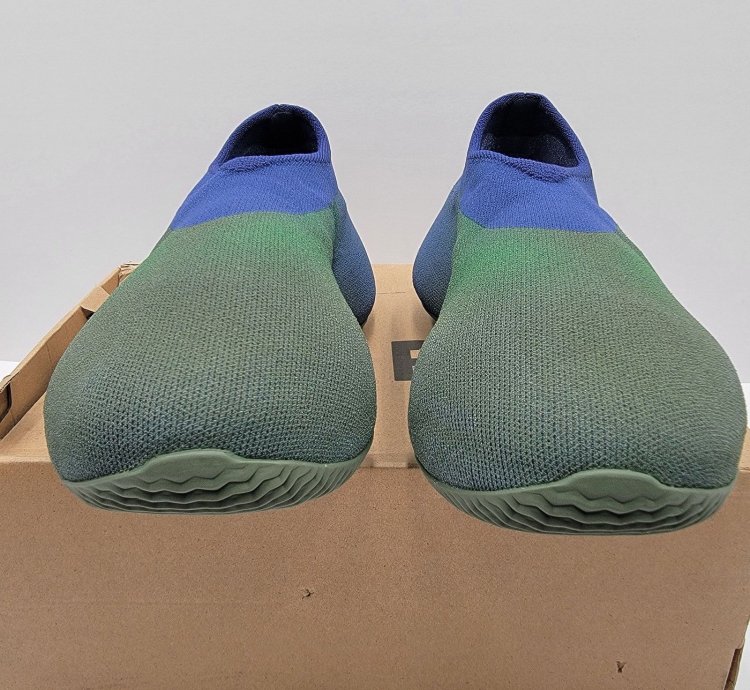 Adidas Yeezy Knit Runner Faded Azure Mens Sz 9 5 Fz5907