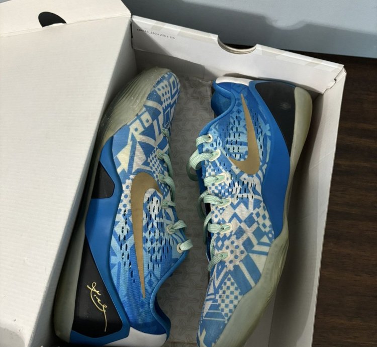 Nike Kobe 9 Em Low Hyper Cobalt