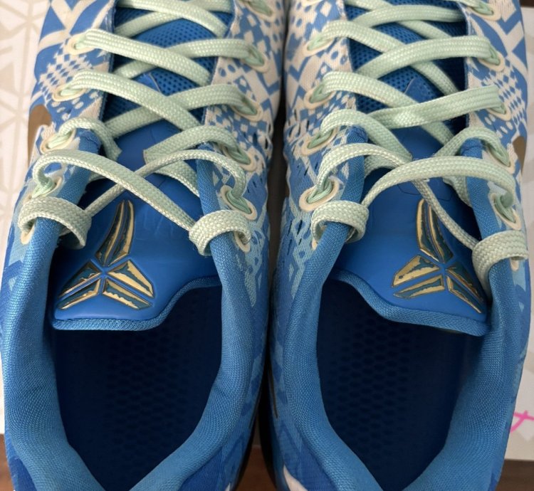 Nike Kobe 9 Em Low Hyper Cobalt