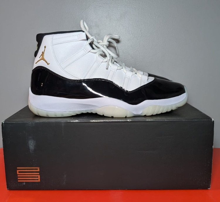 Size 12 - Jordan 11 Retro Mid Gratitude Defining Moments