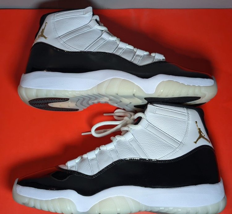 Size 12 - Jordan 11 Retro Mid Gratitude Defining Moments
