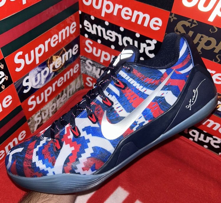 Nike Kobe 9 Em Low Indpendence Day 646701-104 Size 13