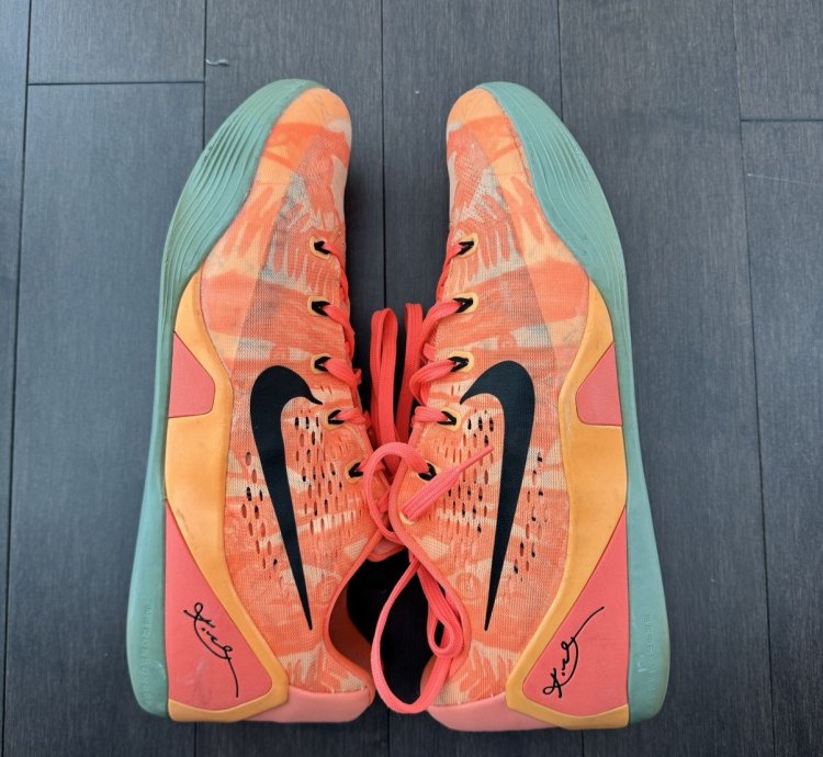 Nike Kobe 9 Em Low Peach Mango