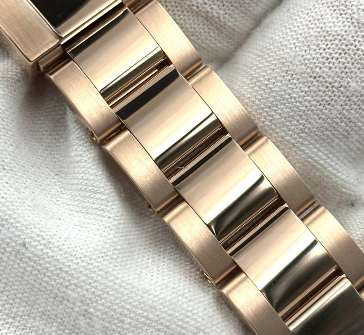 Rolex Gmt-master Ii Unworn Gmt-master Ii 40mm Rootbeer Rose Gold Bracelet 126715chnr Box Papers 2024