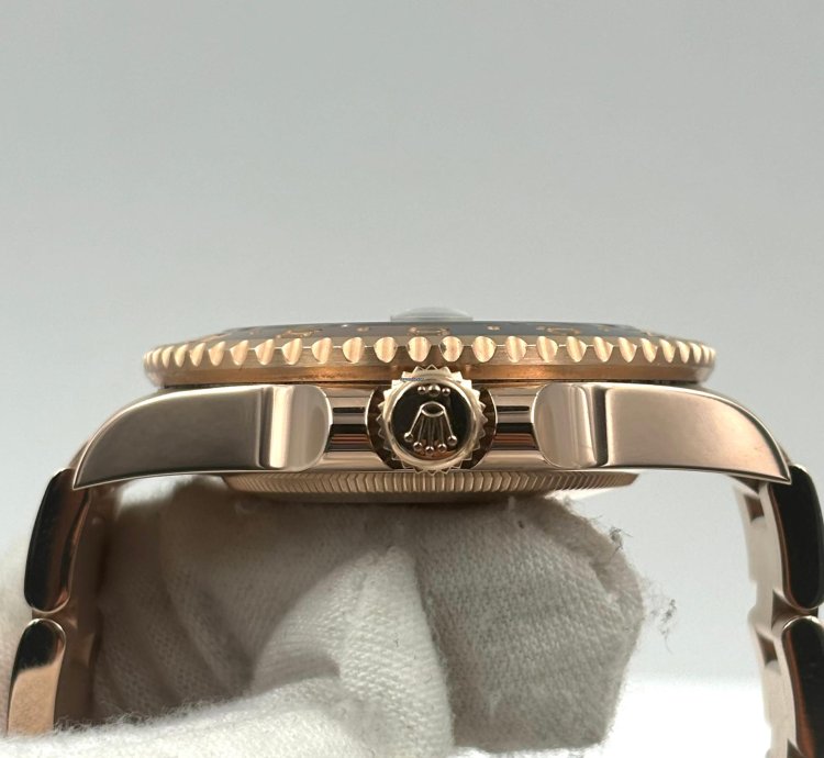 Rolex Gmt-master Ii Unworn Gmt-master Ii 40mm Rootbeer Rose Gold Bracelet 126715chnr Box Papers 2024