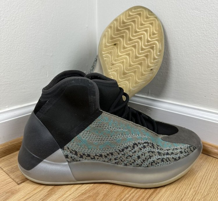 Adidas Yeezy Quantum Teal Blue