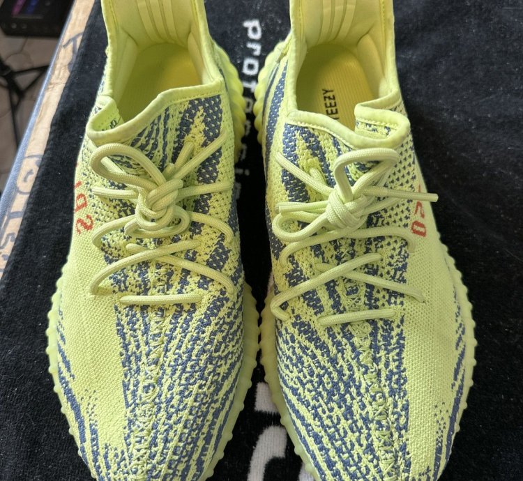 Adidas Yeezy V2 350 Semi Frozen Size 11
