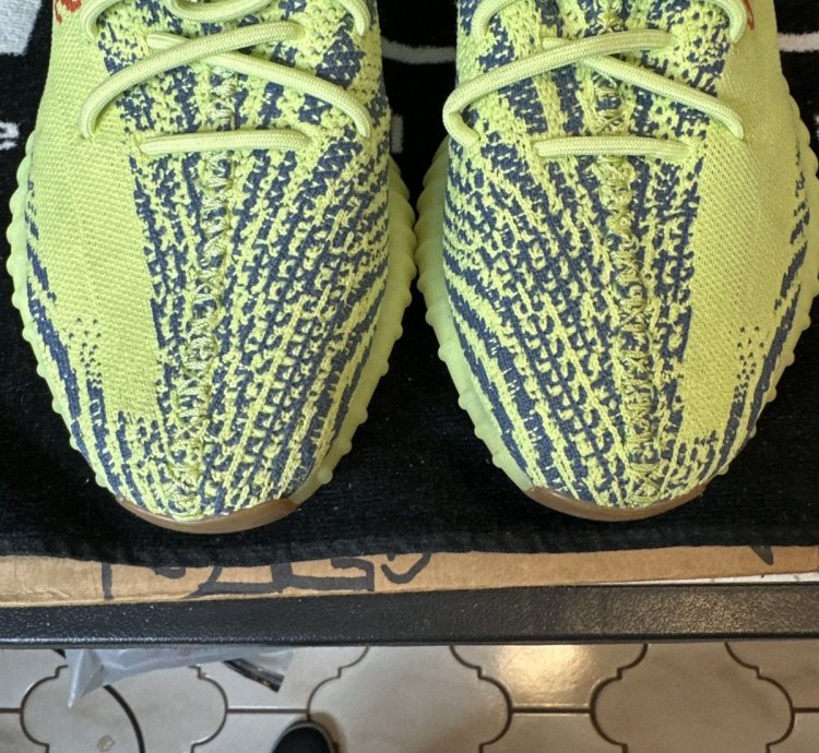 Adidas Yeezy V2 350 Semi Frozen Size 11