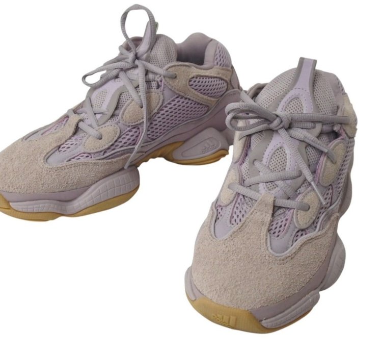 Adidas Yeezys 700