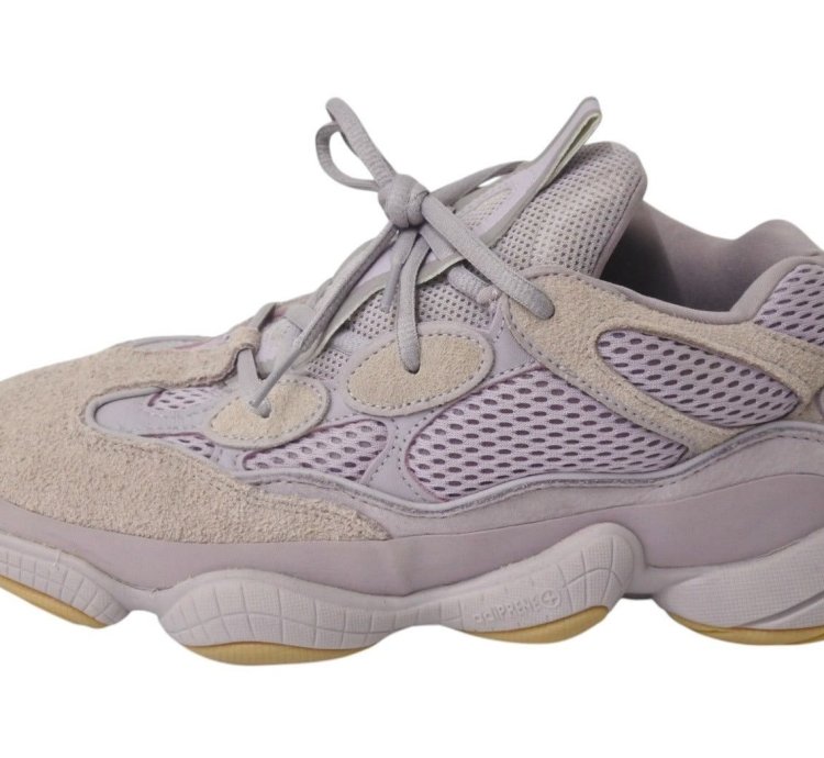 Adidas Yeezys 700