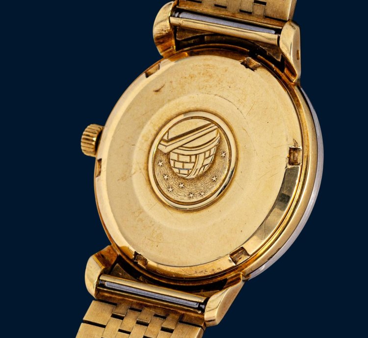 Omega Constellation Calendar Grand Luxe Hooded Lugs Ref 18781