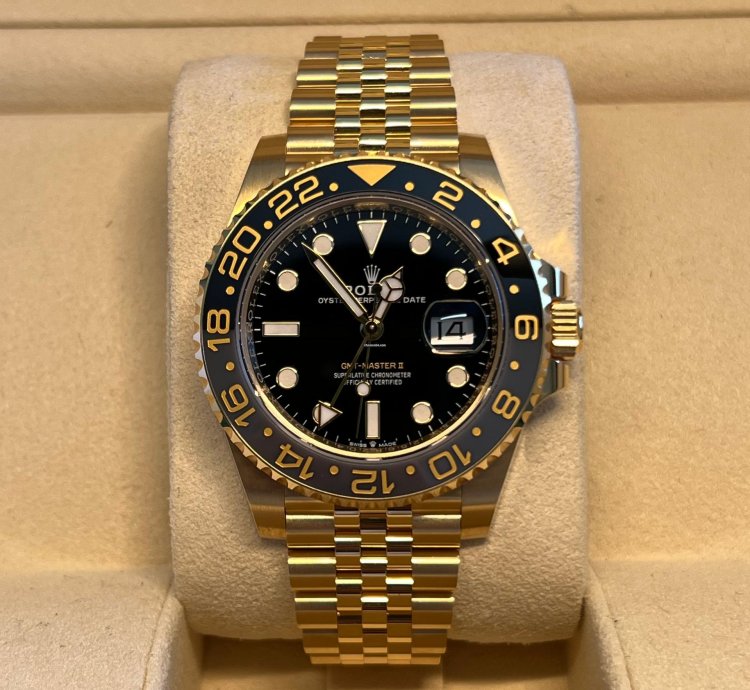 Rolex Gmt-master Ii Unworn Yellow Gold Gmt-master Ii 126718grnr