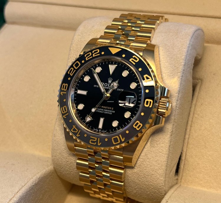 Rolex Gmt-master Ii Unworn Yellow Gold Gmt-master Ii 126718grnr