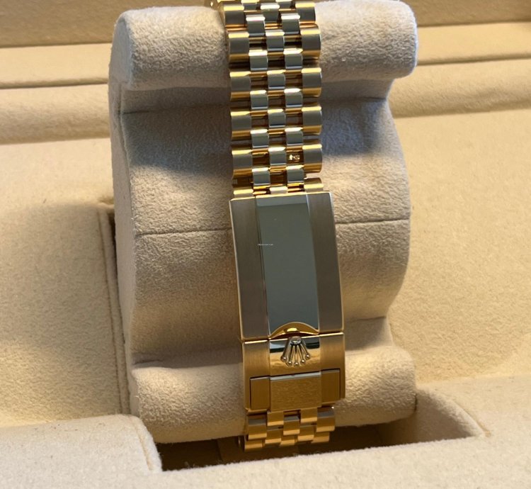 Rolex Gmt-master Ii Unworn Yellow Gold Gmt-master Ii 126718grnr
